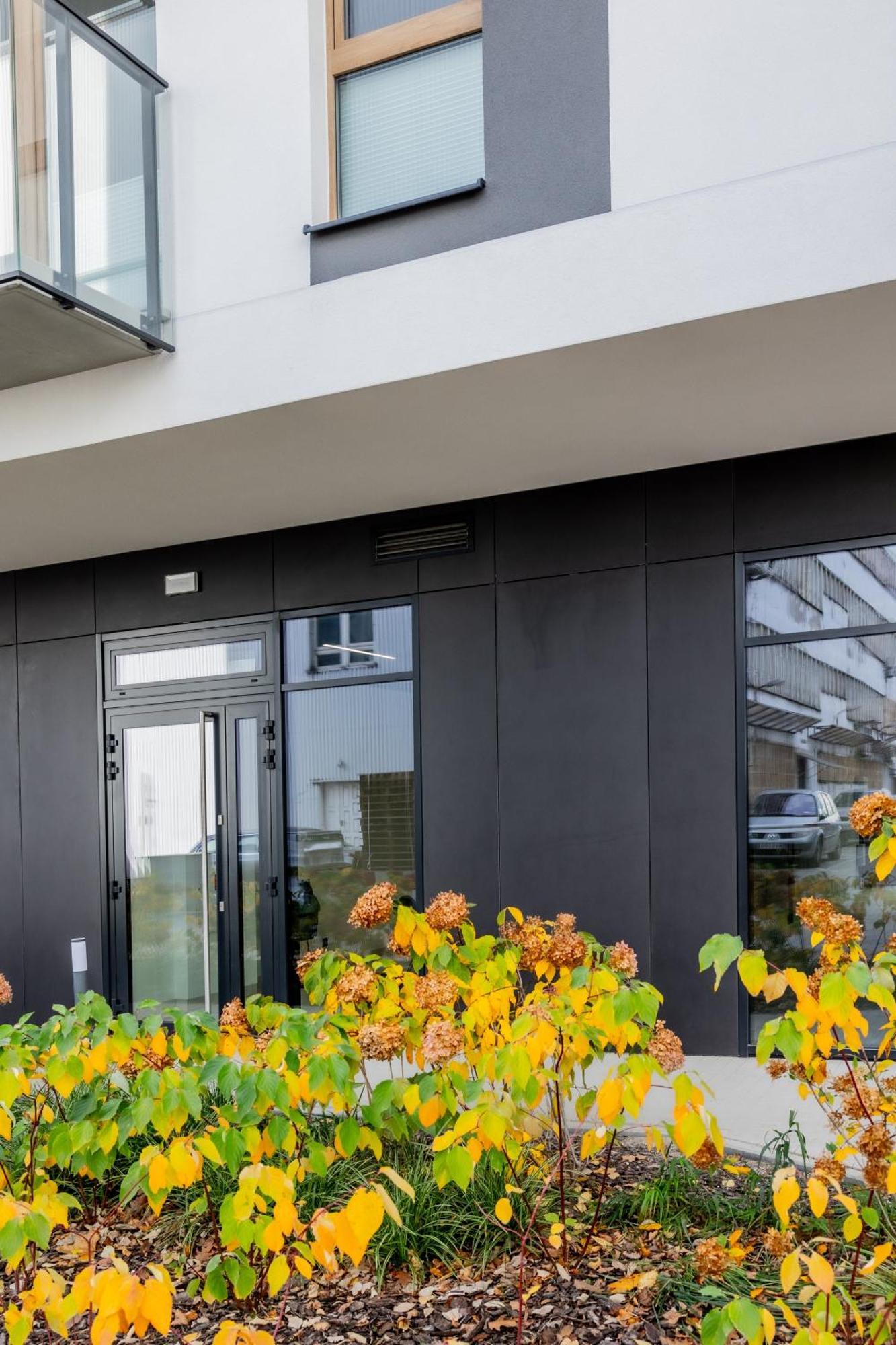 Aparthotel Mokotow Business Center By Noclegi Renters Warschau Exterior foto