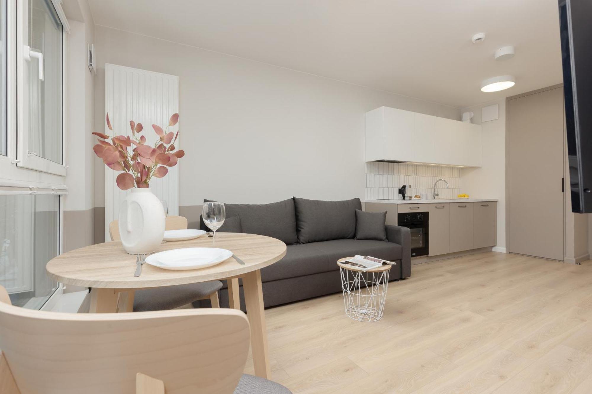 Aparthotel Mokotow Business Center By Noclegi Renters Warschau Exterior foto
